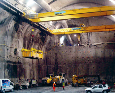 Inbetriebnahme der beiden Zweiträger-Deckenkrane in der Maschinenkaverne