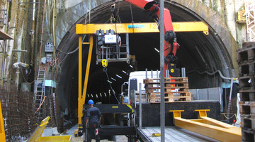 Umbau Portalkran für Strassentunnel